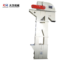 牽引構(gòu)件是鍛造環(huán)鏈，輸送量可達(dá)365m3/h，可提升50m